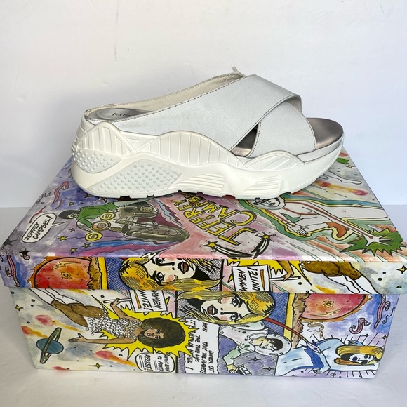 Jeffrey Campbell Silver White Sector Reflective Sport Slide Sandals - NEW - Picture 2 of 7
